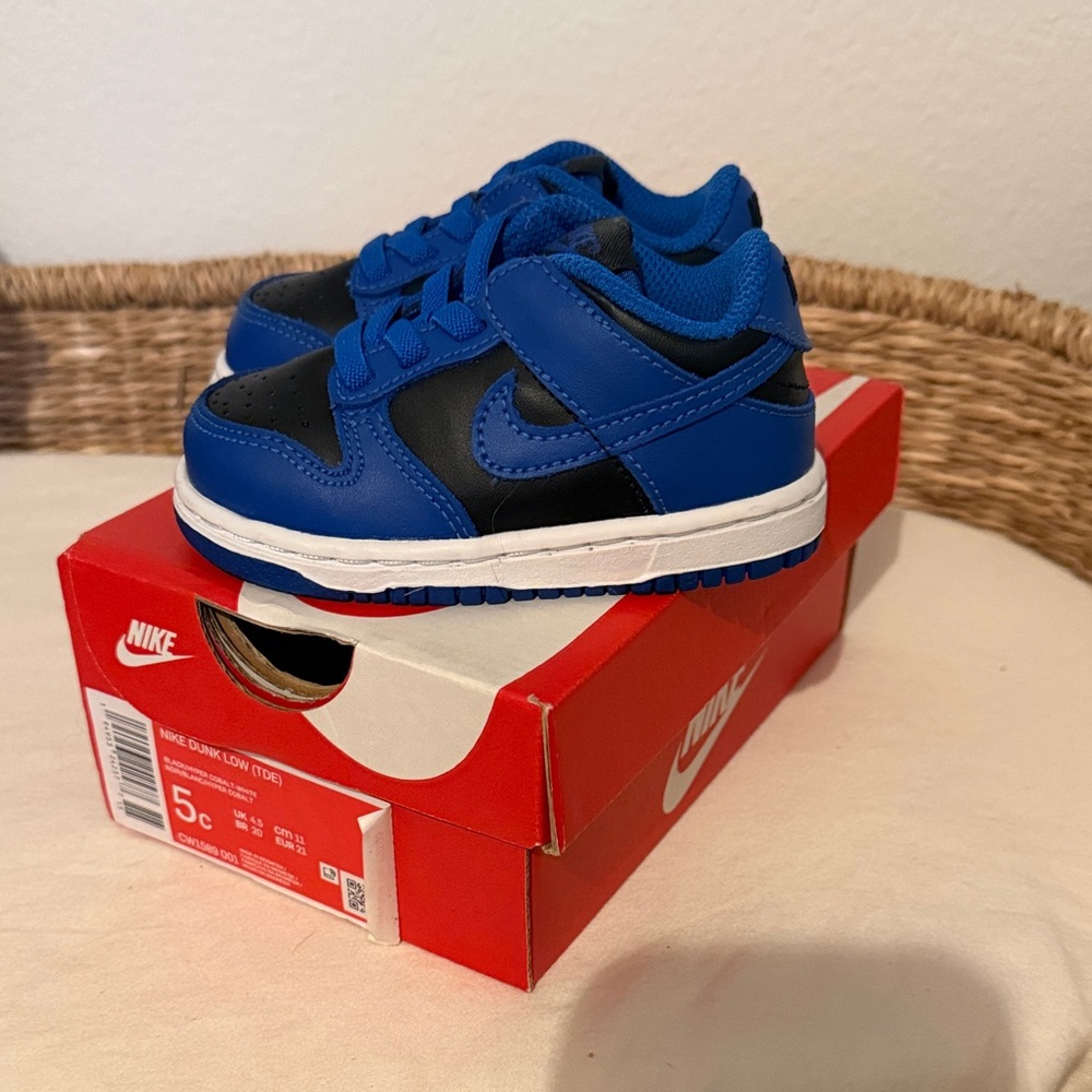 Nike Kids Royal Blue and Black Sneakers